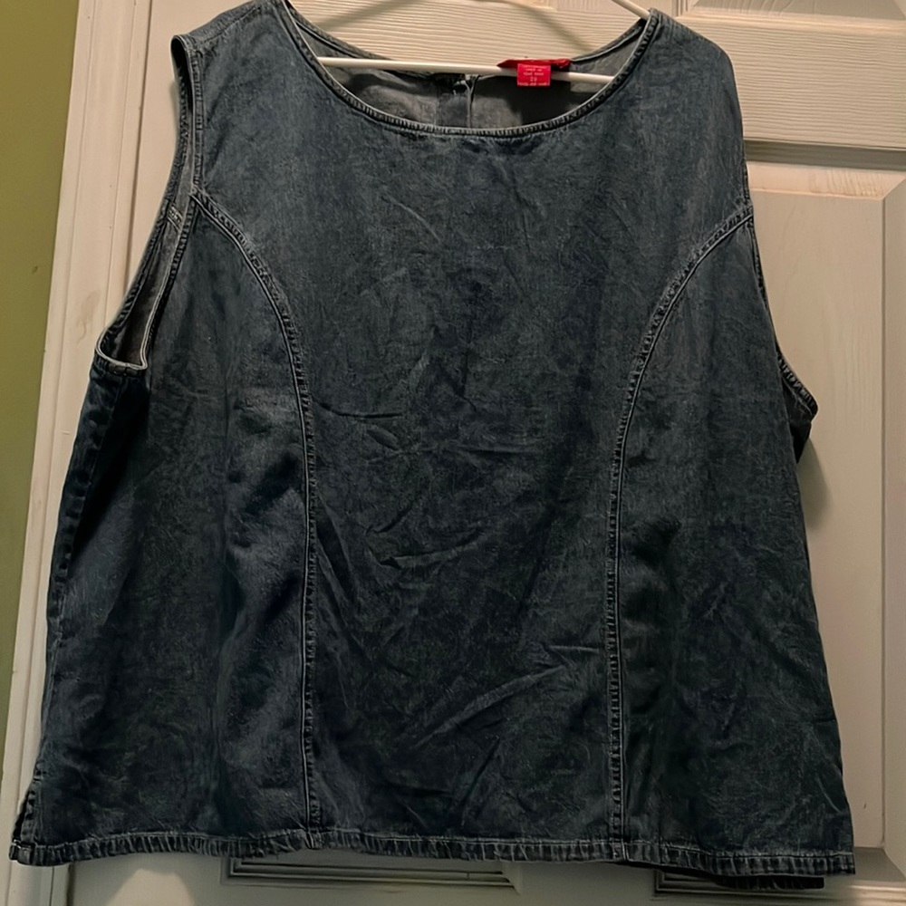 Denim sleeveless top size 28